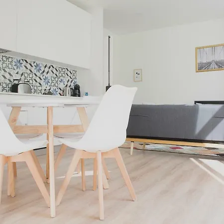 The Spot In Av Da Liberdade A Appartement